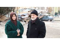 Enkaz altında kalmaktan dakikalarla kurtuldular