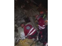 Kahramankazan Belediyesi, deprem bölgesinde enkaz çalışmalarına yardım ediyor