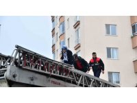 Samsun’da ev yangını: Mahsur kalan 8 kişi kurtarıldı