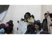 Afrikalı öğrenciler depremzedelere yardım için seferber oldu