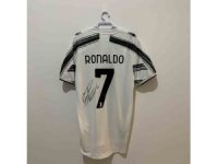 Ronaldo’nun formasından elde edilecek gelir depremzedelere gidecek