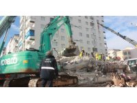 İhsami Apartmanı’ndan 27 yaralı, 19 cansız beden çıkartıldı