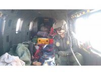 Hatay’da enkazdan kurtulan yaralılar uçakla Adana’ya getirildi