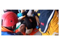 Hatay’dan sevindiren haber: 80 yaşındaki Abdurrahman amca enkazdan sağ çıkarıldı