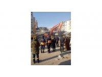 Enkaz kurtarma çalışmalarında artçı depreme böyle yakalandılar