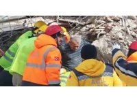 Madenci ve itfaiye işbirliğiyle enkazdan sağ olarak çıkarıldı