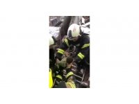 Hava limanı personeli enkazda ağlayan minik bebeğe canlı olarak ulaştı