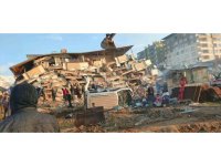 Kahramanmaraş’taki enkazdan 3 kişi kurtarıldı