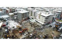 Deprem bölgesi Malatya’da enkaz çalışmaları havadan görüntülendi