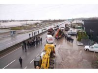 Yalova’dan Hatay’a 42 ağır iş makinesi gönderildi