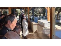 Depremde hayatını kaybedenler son yolculuğuna uğurlandı