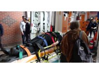 Depremi yara almadan atlattılar, kazada yaralandılar