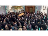 Depremde enkaz altında hayatını kaybeden 6 kişilik aile Mardin’de defnedildi