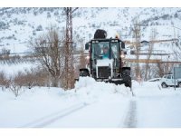 Karda kapanan 41 mahalle yolu ulaşıma açıldı
