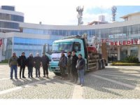 Burhaniye’den Hatay’a iş makineleri gönderildi