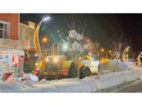 Hakkari’de karla mücadele çalışması sürüyor