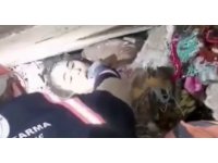 Günler sonra enkaz altında ilk su