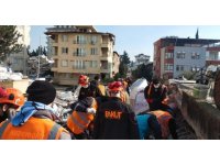 Enkaz altından çıkarılan kadının ilk sözleri: "Allah’ım şükürler olsun ya Rabbim"