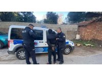 Kendisini asansör dairesine kilitleyen hırsızlık şüphelisi gözaltına alındı