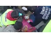 Enkazdan çıkarılan çocuğa ilk müdahale İzmirli gönüllü doktordan