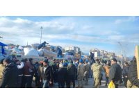 MSB: “Komando Tabur Komutanlığımız erzak dağıtımına devam ediyor”