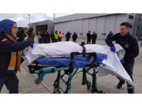 Yaralı 4 depremzede çocuk Adana’dan İstanbul’a getirildi