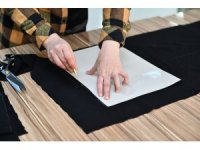 Esenyurtlu kadınlar depremzedeler için üretiyor