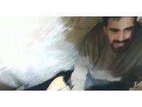 Asansör boşluğundan inip, enkazdaki genci kurtardılar