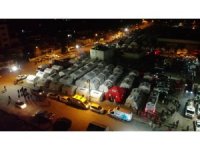 Nurdağı’nda afetzedeler geceyi kurulan çadır kentte geçiriyor