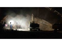 Depremde yıkılan binada şok soruşturma