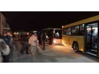 Kahramanmaraş’taki 107 depremzede Türk Silahlı Kuvvetleri’ne ait uçakla İstanbul’a getirildi