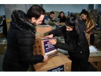 13’üncü yardım tırı Esenyurt’tan deprem bölgesine gönderildi