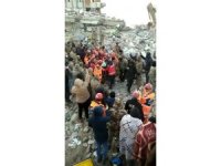 Gaziantep’te bir kadın depremden 99 saat sonra enkazdan sağ olarak çıkartıldı