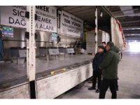 Büyükçekmece’de vatandaşlar depremzedeler için seferberlik halinde