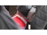 Depremde hayatını kaybeden astsubay, kızı ve annesi son yolculuklarına uğurlandı