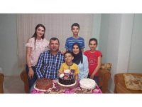 Depremde hayatlarını kaybeden polis memuru eşi ve 4 çocuğu toprağa verildi