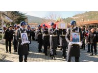 Depremde göçük altında kalan Başçavuş ve kızı toprağa verildi