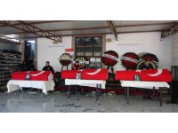 Depremde hayatını kaybeden polis memuru anne ve iki kızı Marmaris’te toprağa verildi