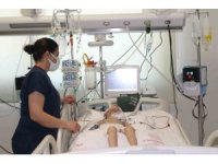 Kimliksiz bebek ve depremzedeler hastanede güvende