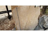 Kahramanmaraş’ta enkazda “Ben ölürsem kalanlar okusun” yazılı tahta parçası bulundu