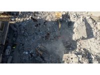 İskenderun’da arama-kurtarma çalışmaları drone ile görüntülendi