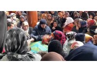 Depremde göçük altında kalan kadın son yolculuğuna uğurlandı