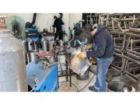 Nazilli’de meslek lisesiler depremzedeler için ünlü Bozdoğan sobası üretiyor