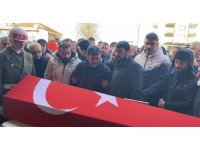 Depremde hayatını kaybeden uzman çavuş, eşi ve çocukları toprağa verildi