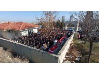 Depremde hayatını kaybeden astsubay ve ailesi son yolcuğuna uğurlandı