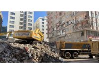Diyarbakır’daki enkazlarda arama kurtarma çalışmaları devam ediyor