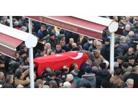 Depremde hayatını kaybeden genç icra müdürü Eskişehir’de toprağa verildi