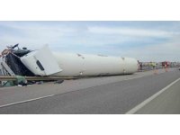 Tekirdağ’da doğalgaz yüklü tanker devrildi: 1 yaralı