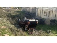 Gazipaşa’da kontrolden çıkan otomobil şarampole uçtu: 2 yaralı