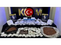 Denizli’de binlerce kaçak tütün ürünü ele geçirildi